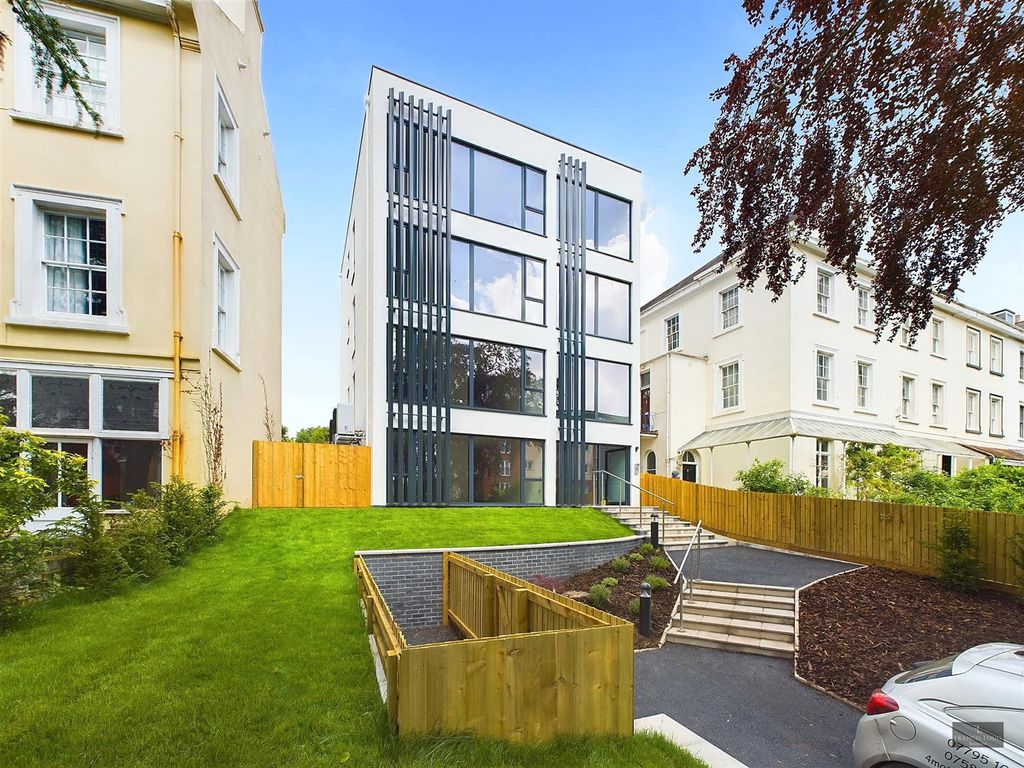 Property photo 1 of 14 Cam02887G0-Pr0183-Still011.Jpg