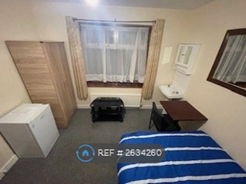 Property photo 2 of 14