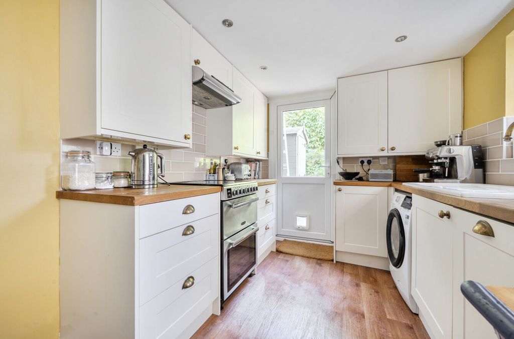 Property photo 3 of 11 1465714-6-6A0F022...