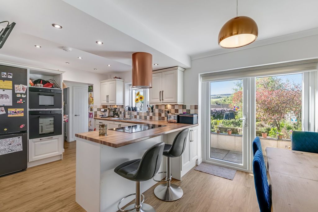 Property photo 3 of 25 Picture 3