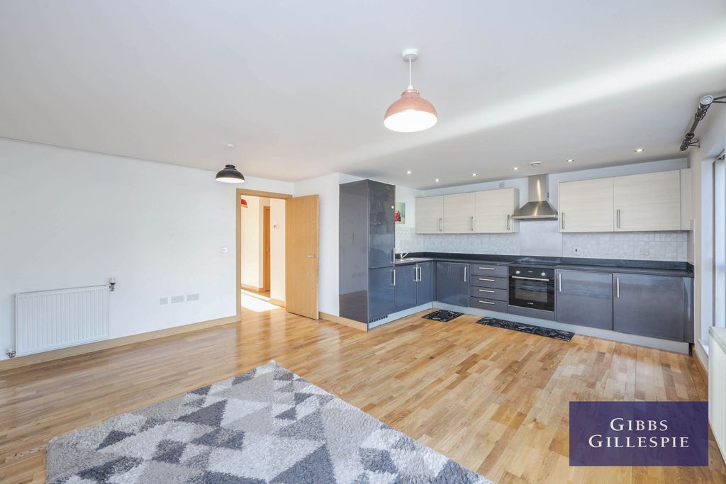 Property photo 2 of 10 2