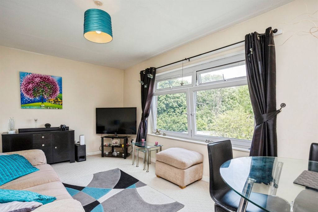 Property photo 2 of 12