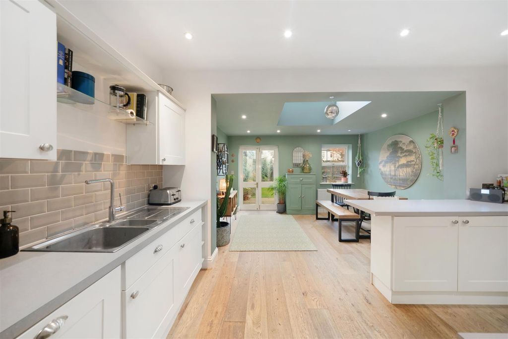 Property photo 1 of 13 Kitchen