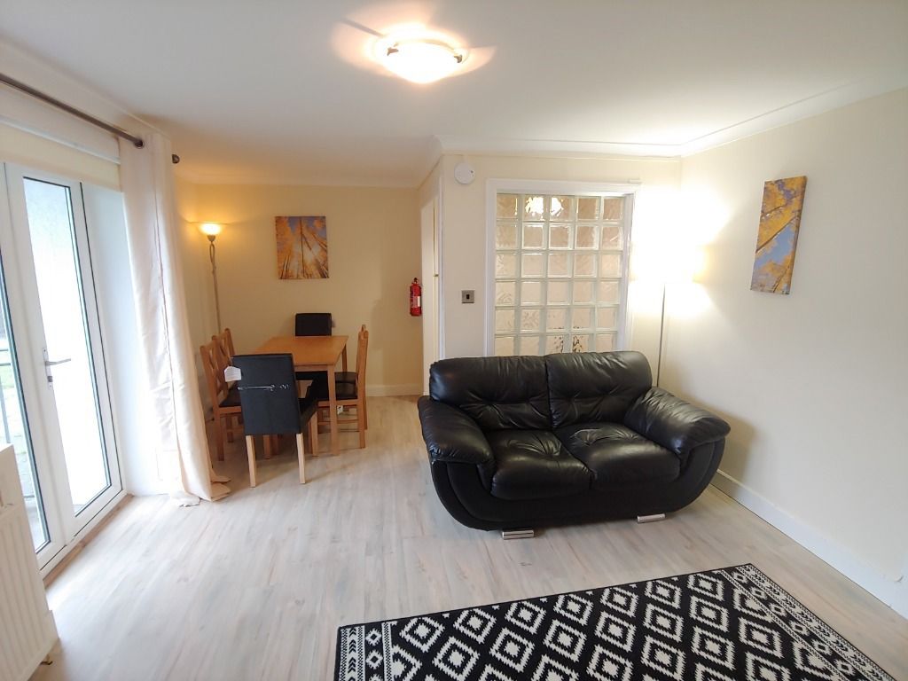 Property photo 3 of 10 Photo 3