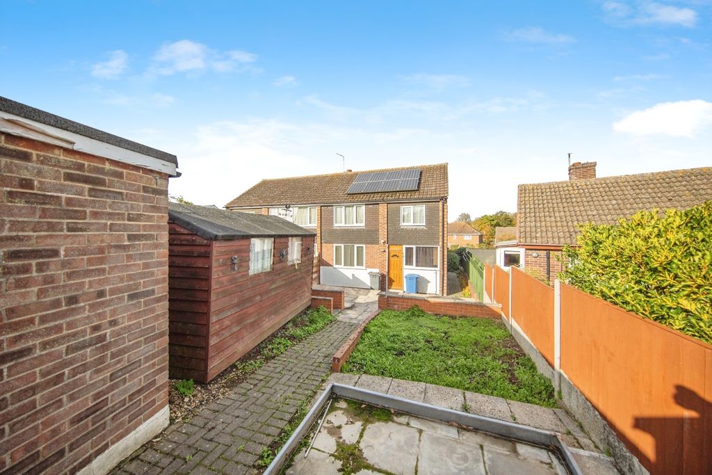 Property photo 2 of 17 Photo