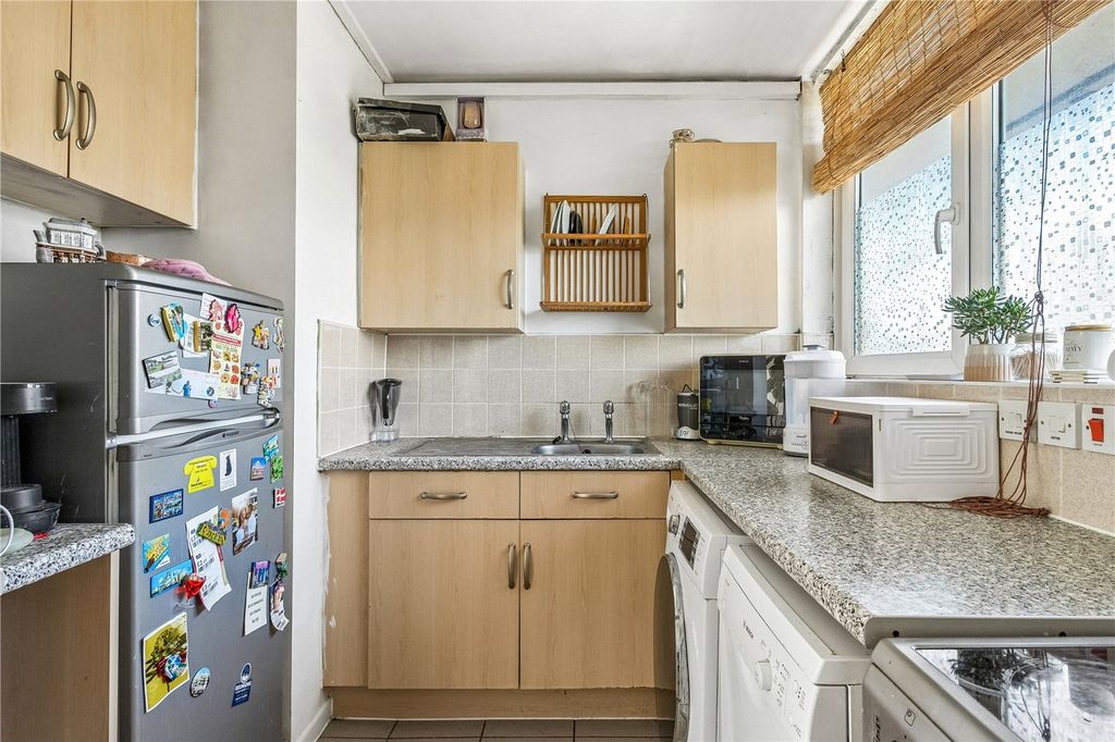 Property photo 2 of 12 Picture No. 06
