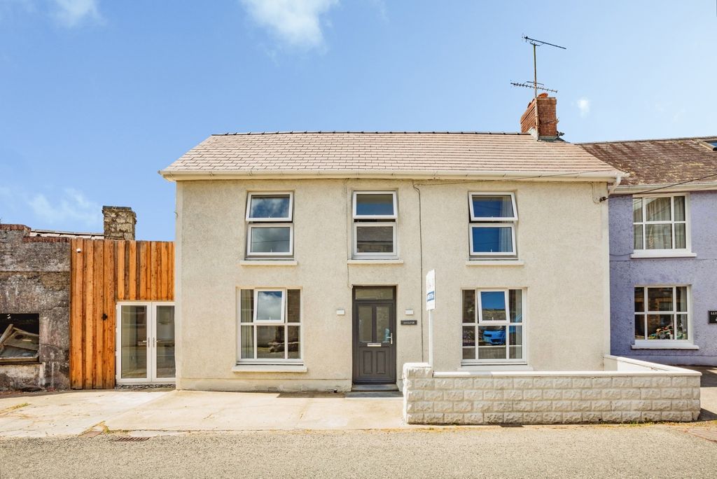 Property photo 2 of 33 Pbox-Img.Jpg