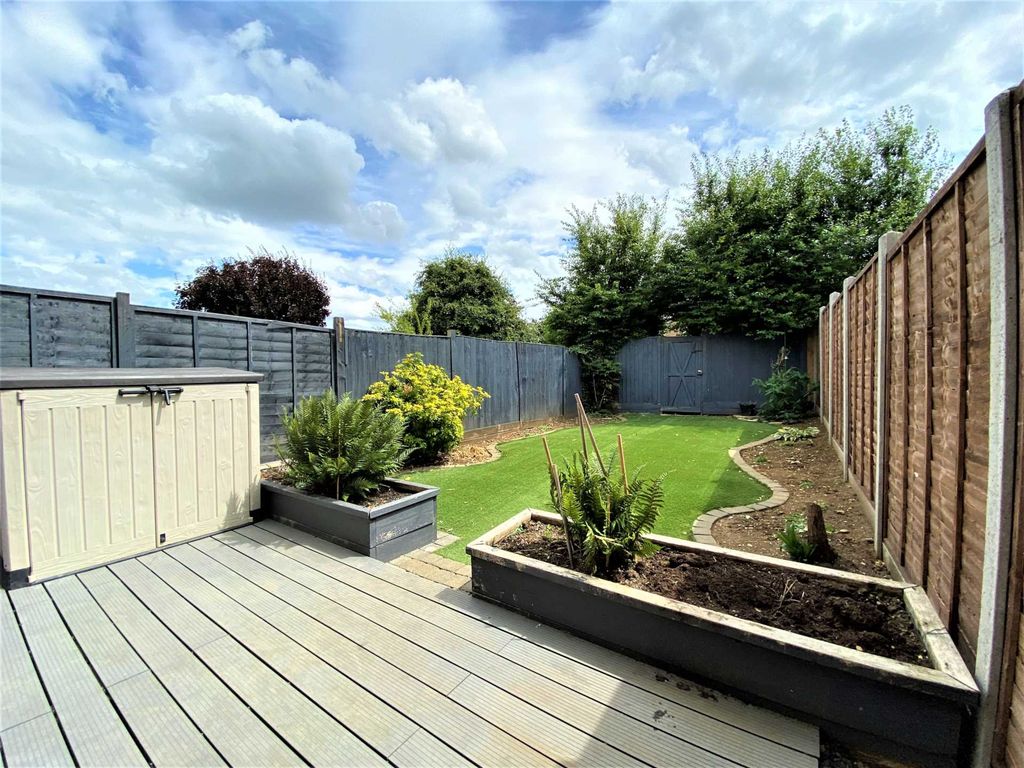 Property photo 2 of 11 Photo