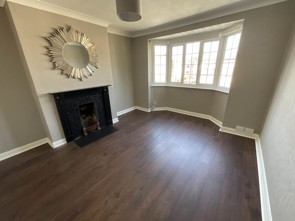 Property photo 1 of 9 Img_6596