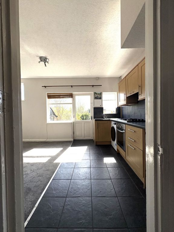 Property photo 3 of 14 Picture No. 26