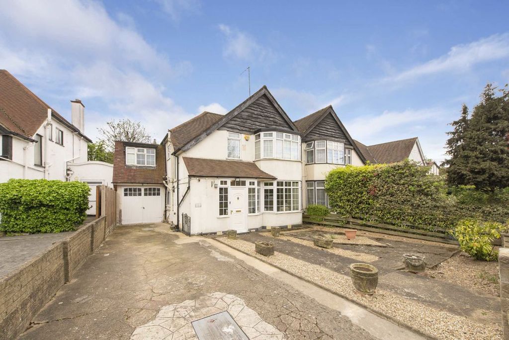Property photo 1 of 10