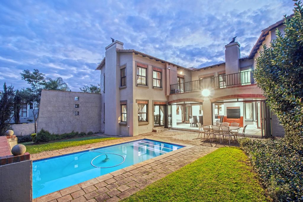 Property photo 1 of 31