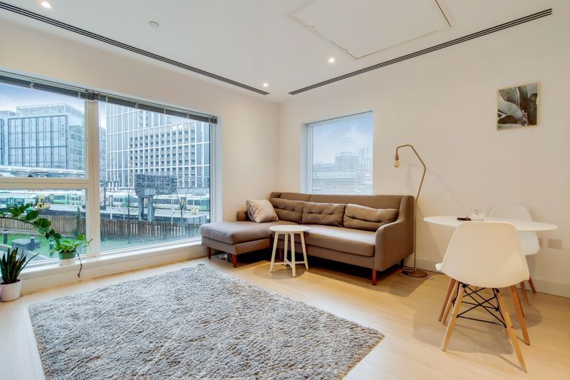 Property photo 3 of 7 Reception Area