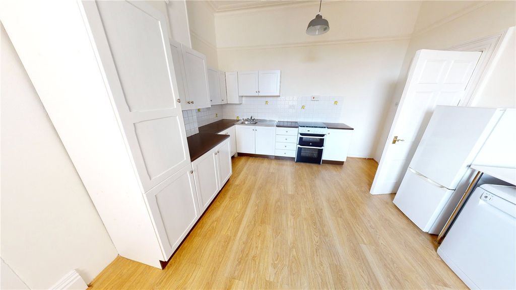 Property photo 2 of 6 Picture No. 08