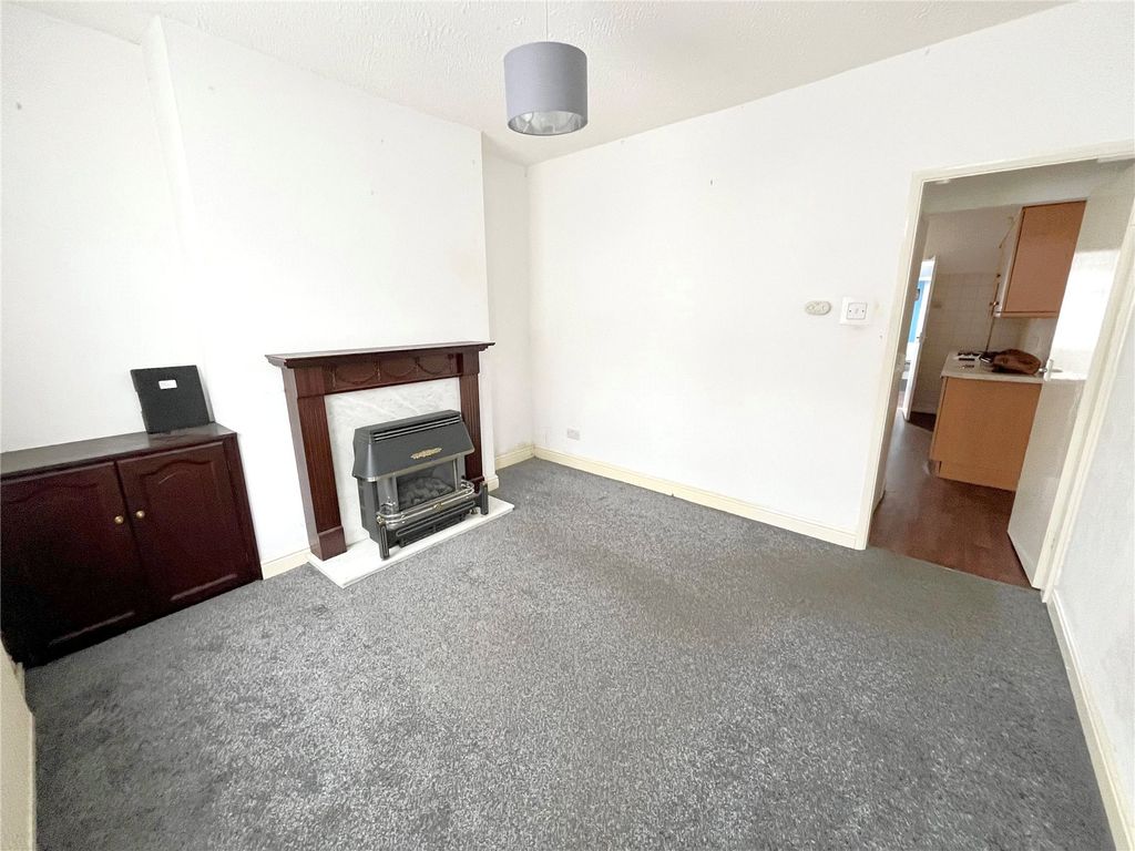 Property photo 2 of 9 Picture No. 14