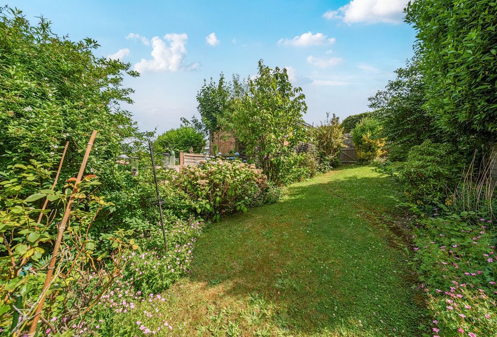 Property photo 2 of 17 1311104-2-6851A66...