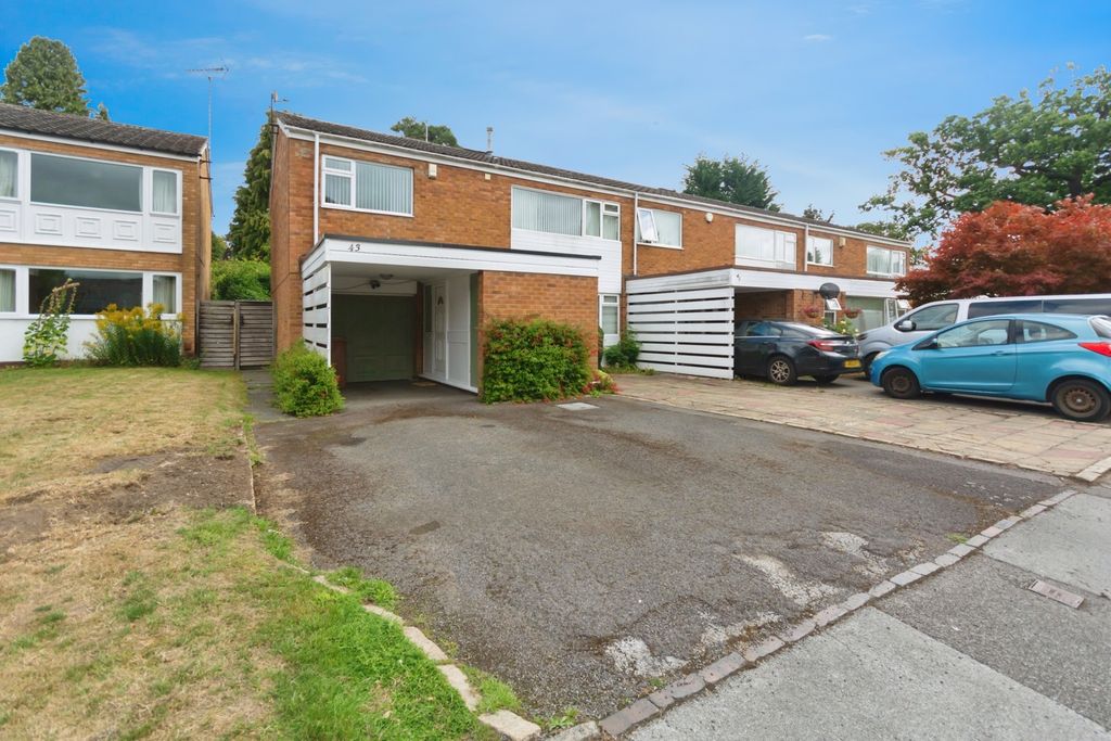 Property photo 1 of 17 Frontage