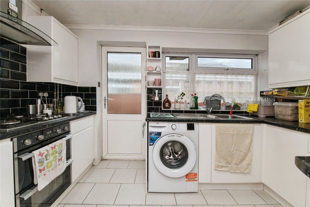 Property photo 3 of 20 Picture No. 07