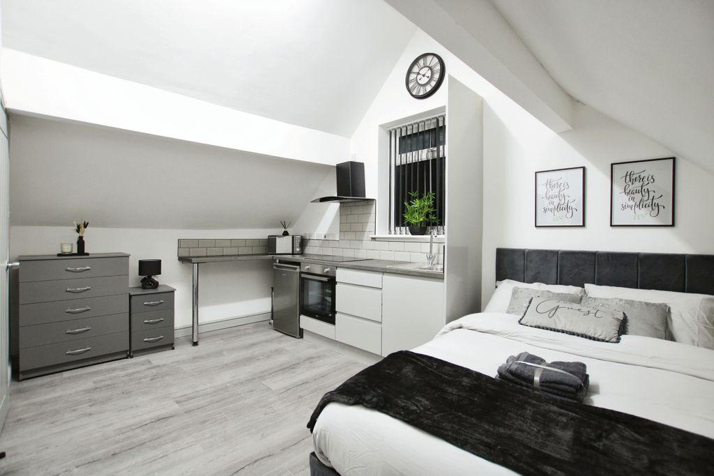 Property photo 1 of 4