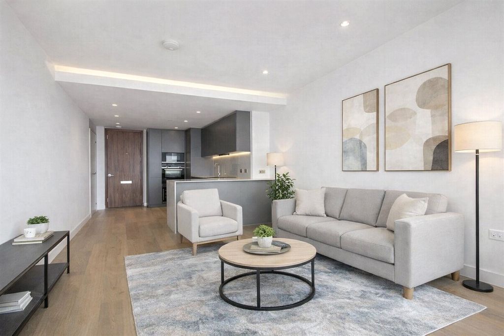 Property photo 2 of 14 Picture No. 35