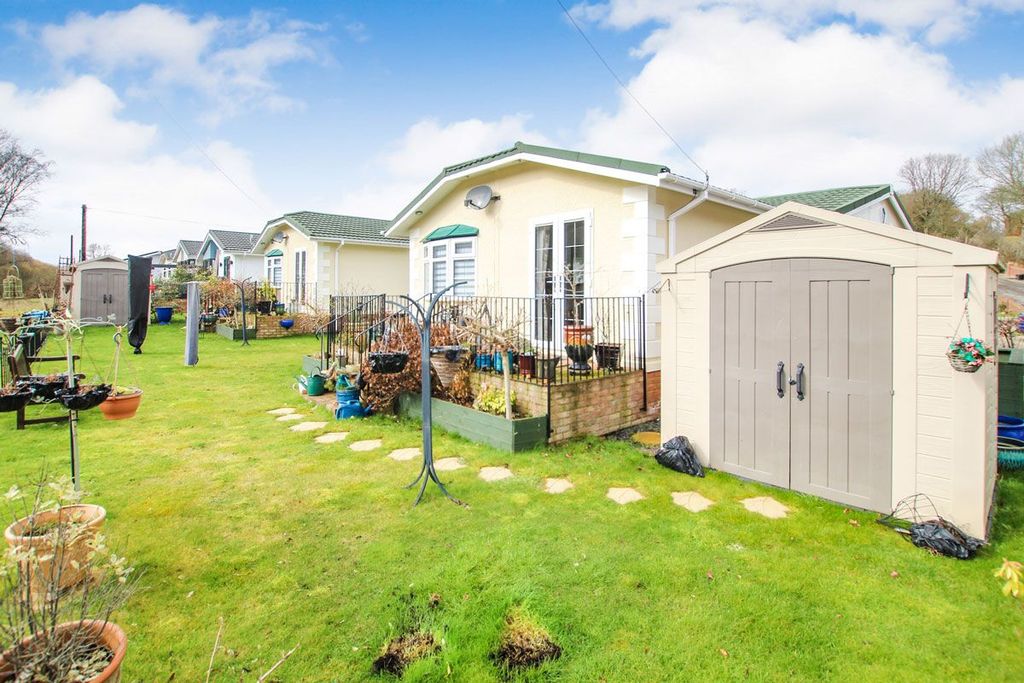 Property photo 2 of 16