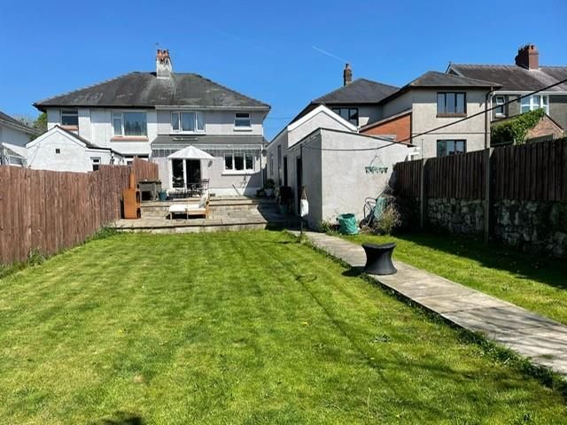Property photo 3 of 21 Externally