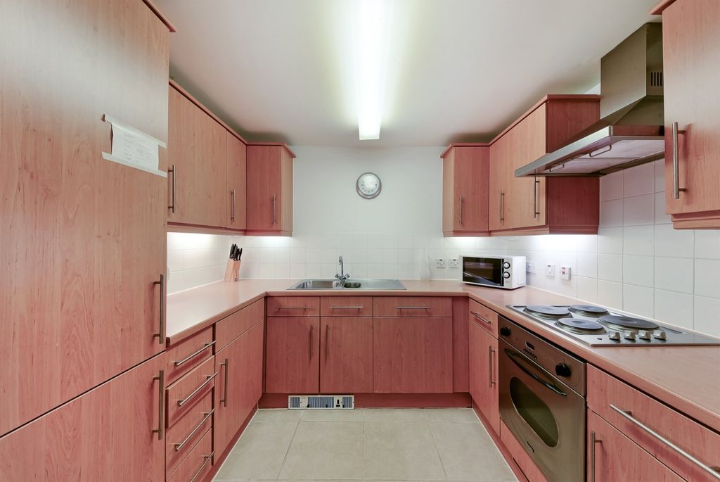 Property photo 2 of 12 Kitchen