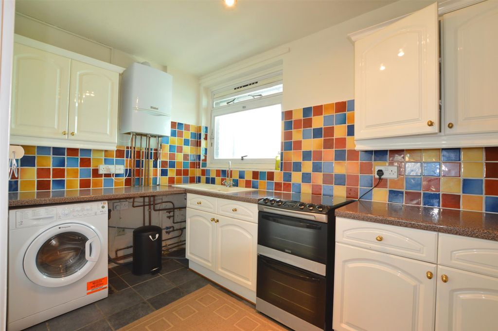 Property photo 2 of 5 Kitchen