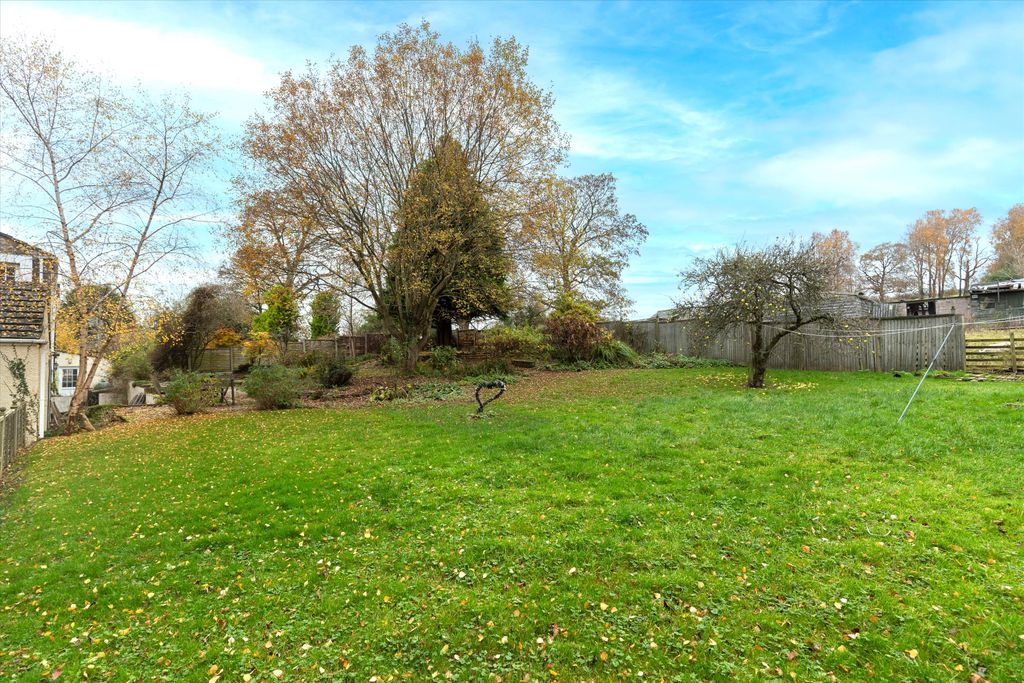 Property photo 2 of 31 Image