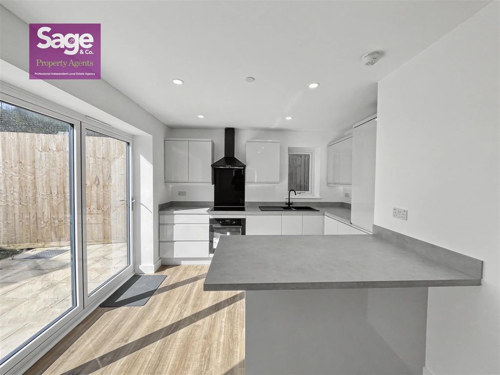 Additional image 17 of 5 bed detached house for saleCelynen Close, Newbridge NP11