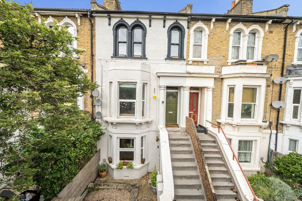 Property photo 2 of 7 1454675-1-6A059c0...