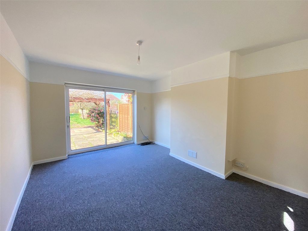 Property photo 2 of 9 Living Room