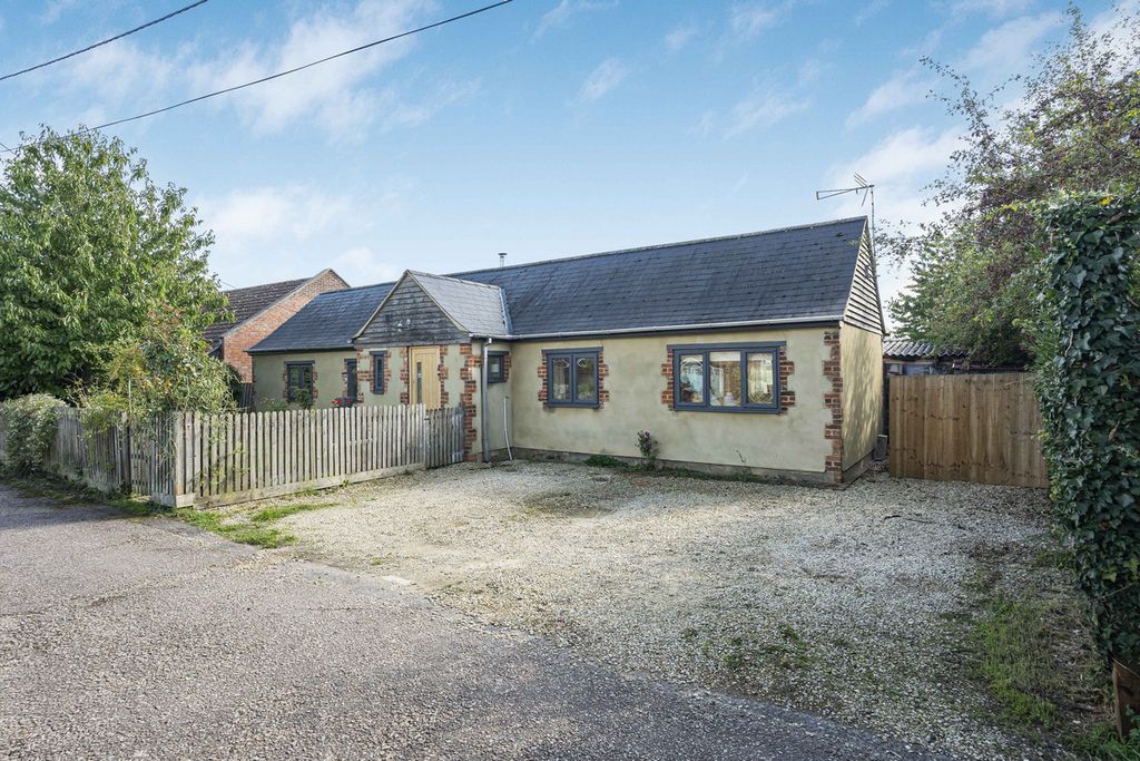 Property photo 2 of 25