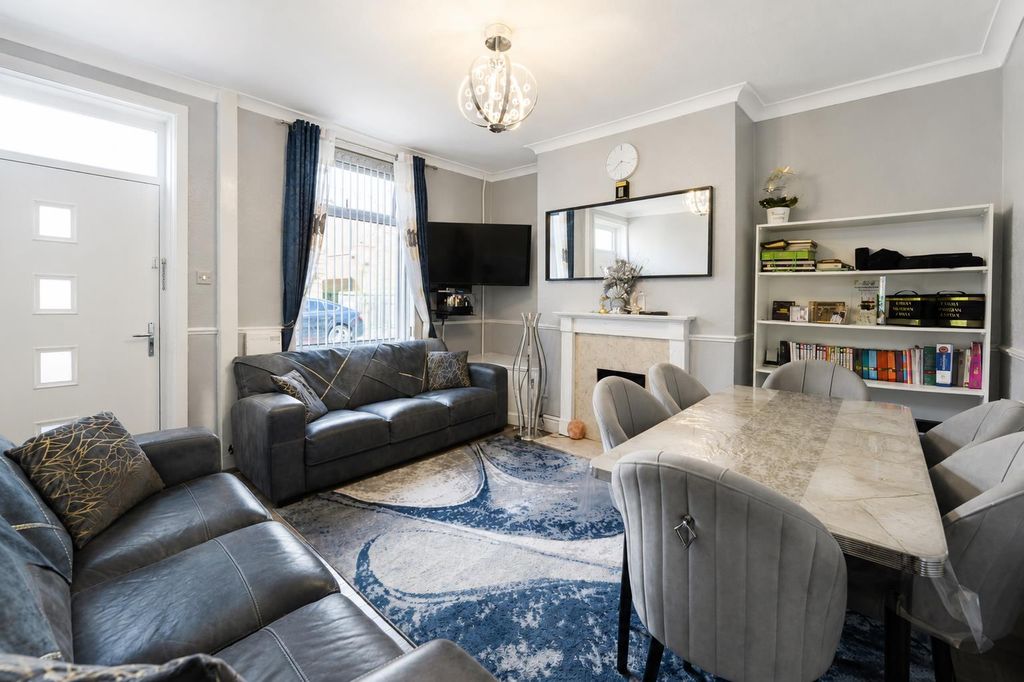 Property photo 1 of 12 (15).Png