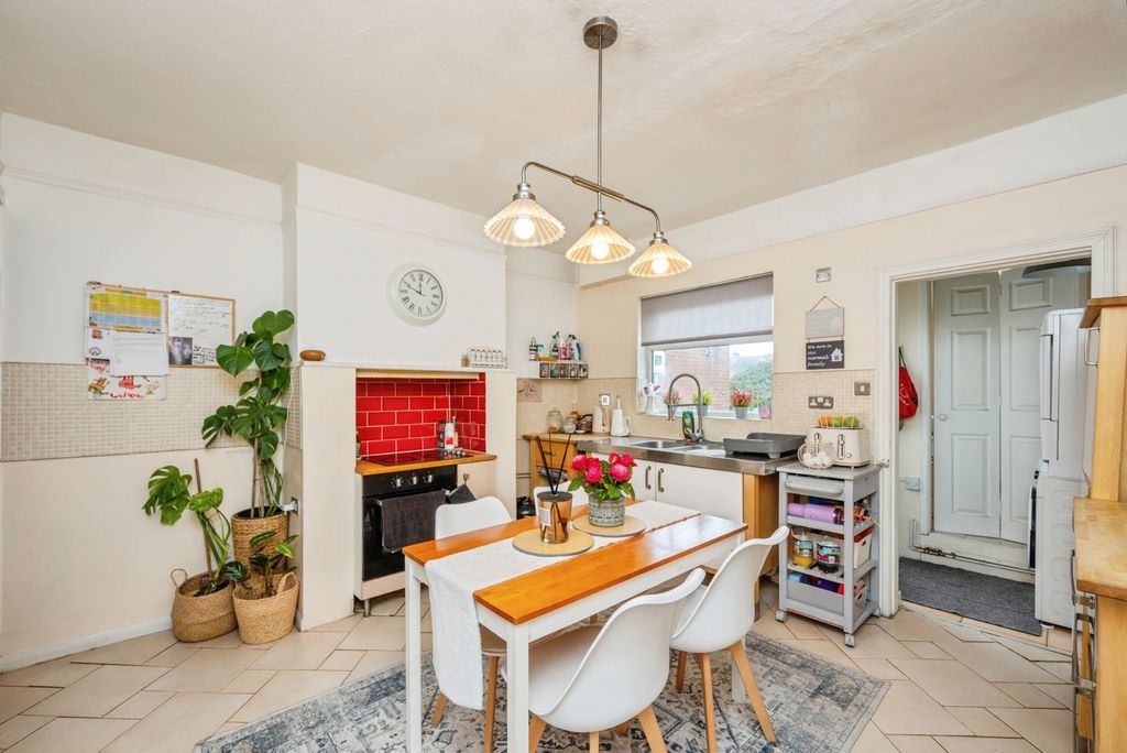 Property photo 2 of 21 Pbox-Img.Jpg