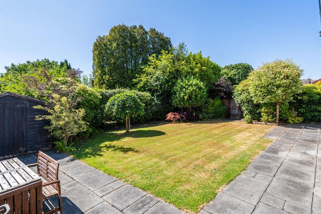 Property photo 2 of 15 2220 Stratford Road_14.Jpg