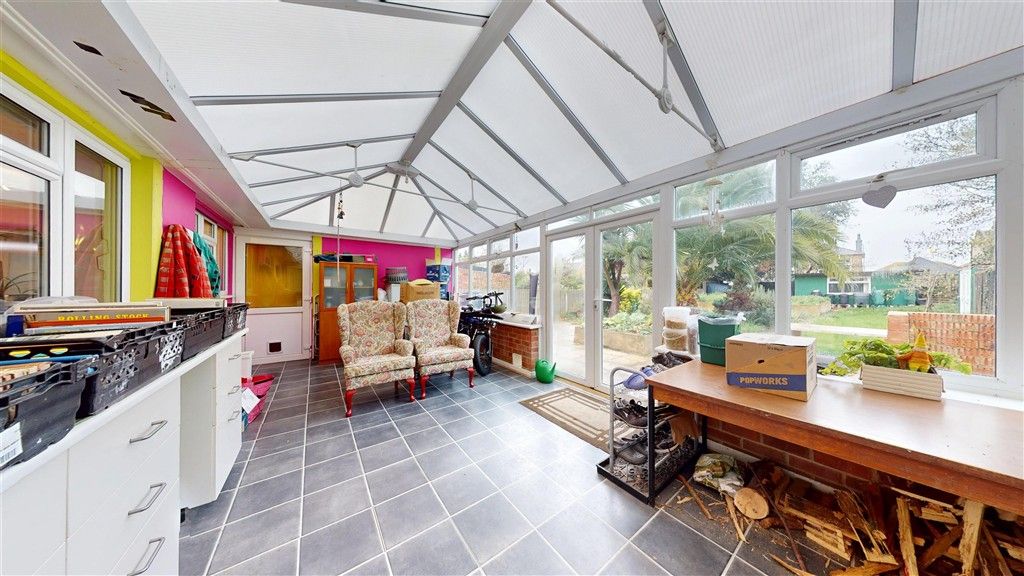 Property photo 2 of 12 Conservatory