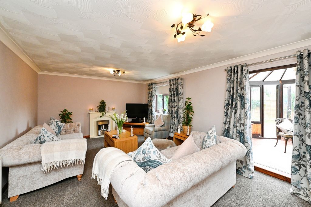 Property photo 3 of 19
