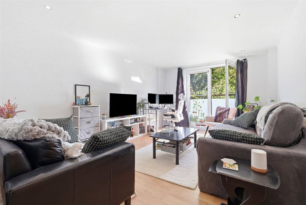 Property photo 1 of 11 Picture No. 02
