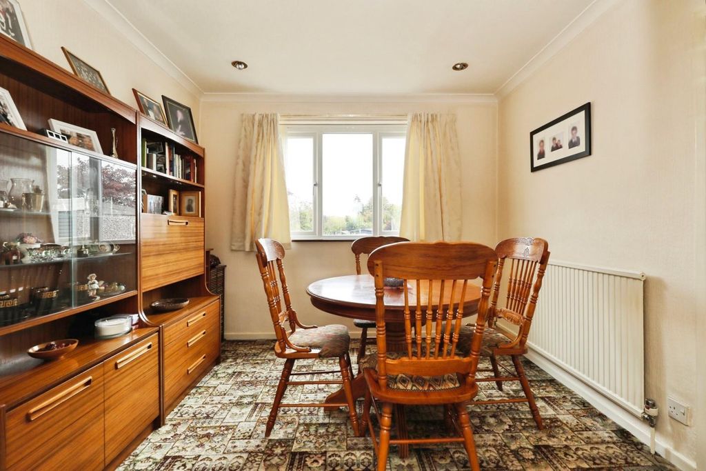 Property photo 3 of 15 Dining Room