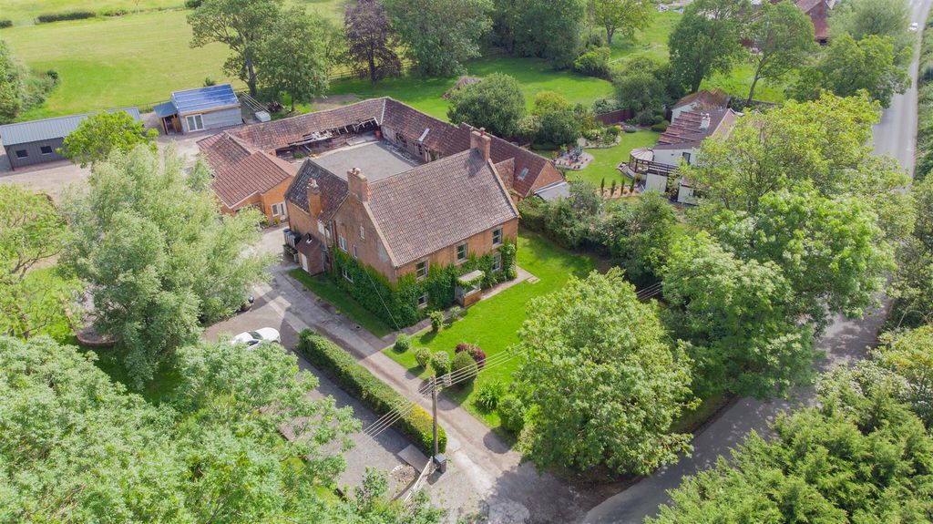 Property photo 2 of 37 Dji_0214.Jpg