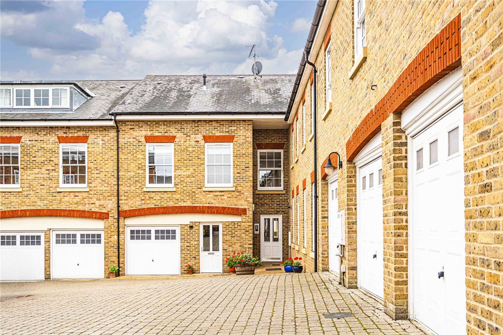 Property photo 3 of 17 Picture No. 04