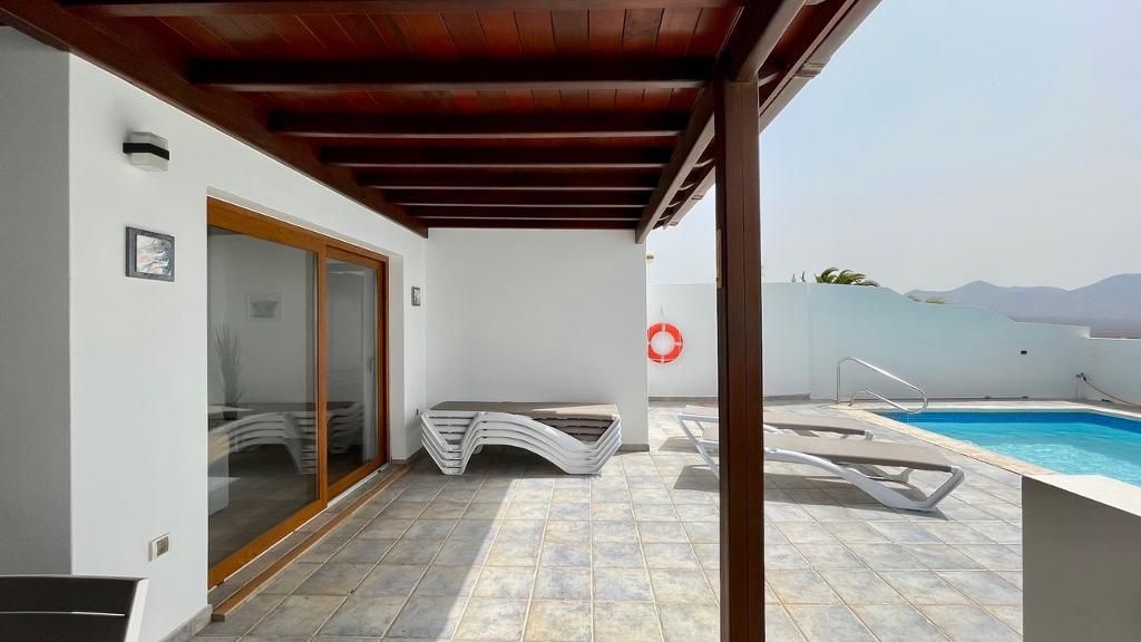 Property photo 2 of 9 <Caption/>