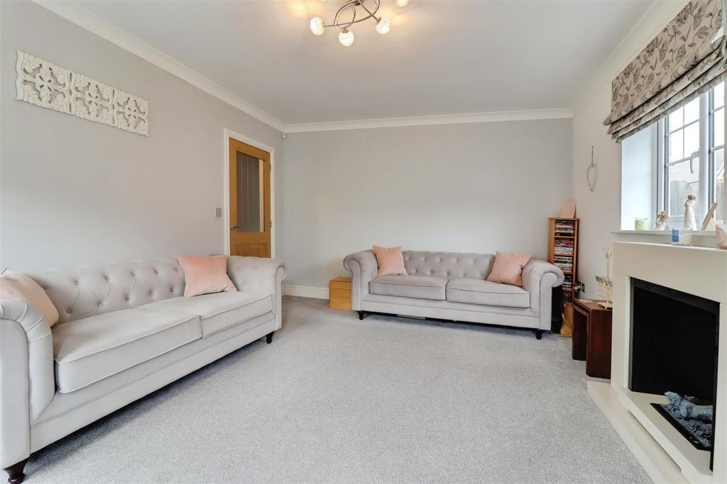 Property photo 2 of 29 F2A0c242-Img_1363-Img_1365.Jpg