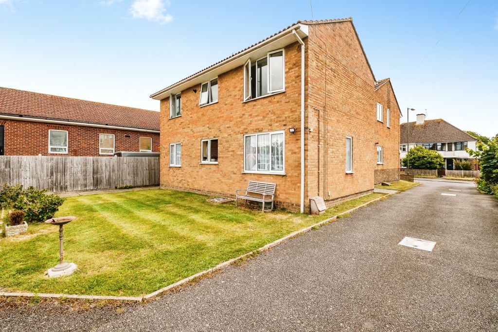 Property photo 3 of 13