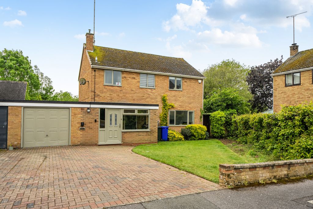 Property photo 1 of 8