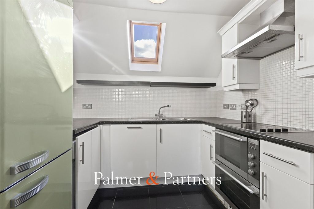 Property photo 3 of 15 Picture No. 05