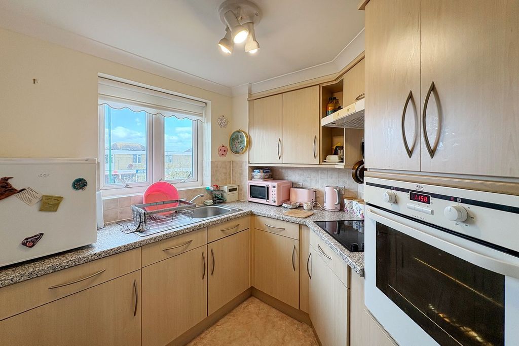 Property photo 3 of 10 Picture No. 04