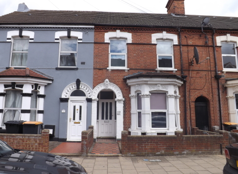 Property photo 1 of 5