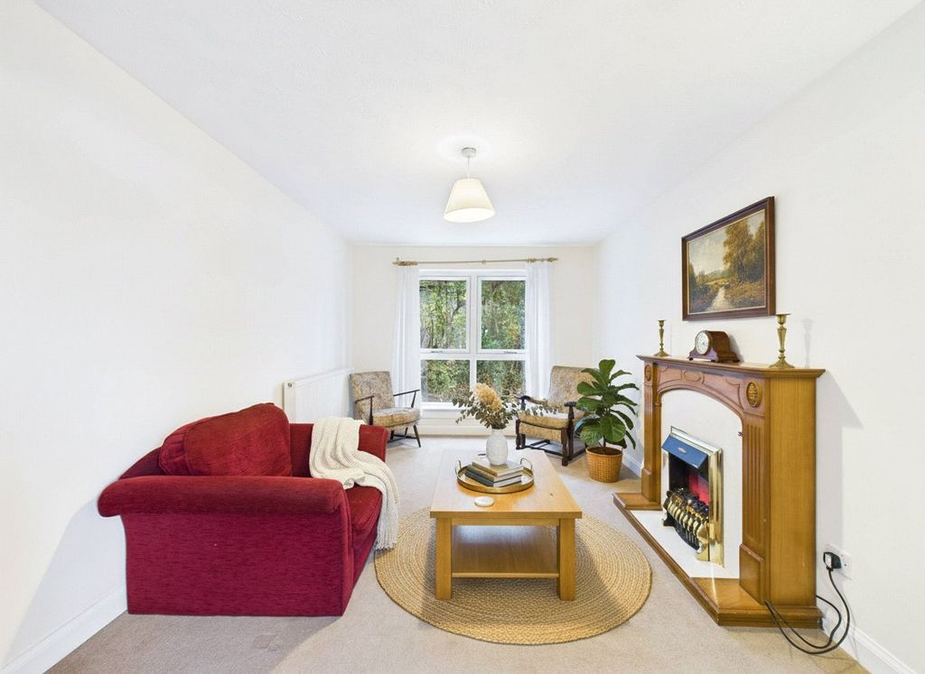 Property photo 2 of 28 Picture No. 88